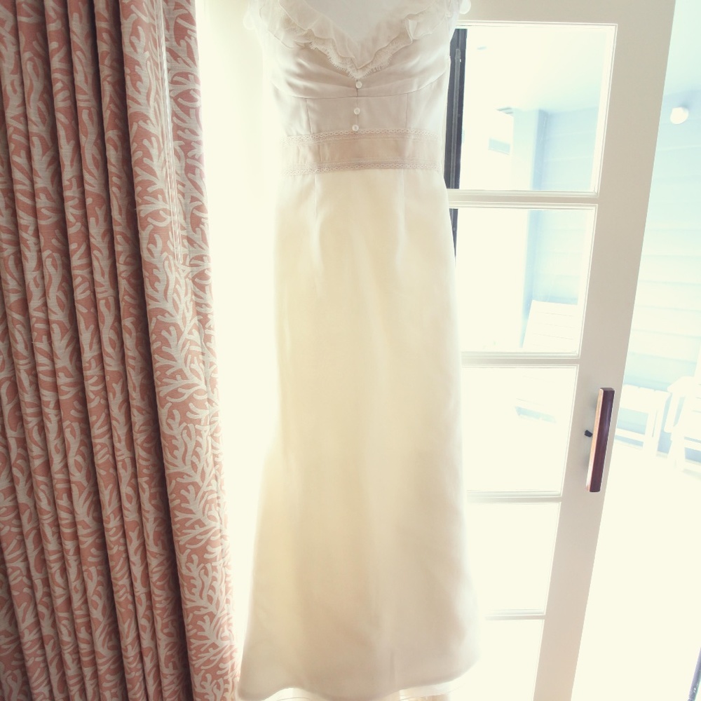 Beautiful Wedding Bridal Dress by Melissa Sweet!!